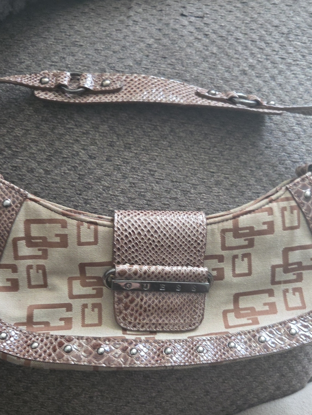 VINTAGE Y2K GUESS BAG
